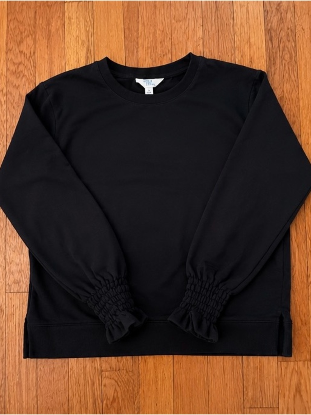 Time and Tru Black Smocked Cuff Sweatshirt | Size Small (4-6) | Side Slits
